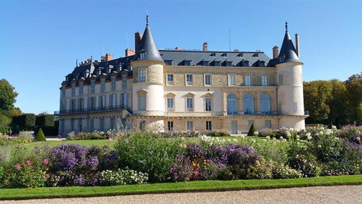 Le Nid Douillet D'Angelique Et David Avec Parking Leilighet Rambouillet Eksteriør bilde